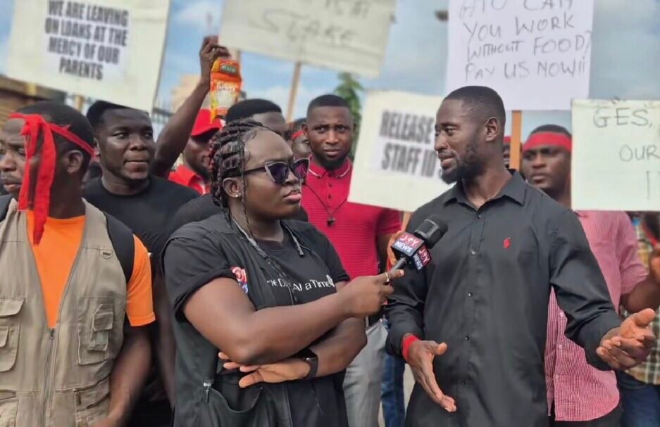 Newly Posted Teachers protest 13 months without salary
