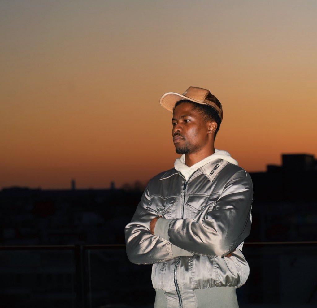 #FreeKwesiArthur: Ghanaians rally behind Kwesi Arthur amidst label dispute