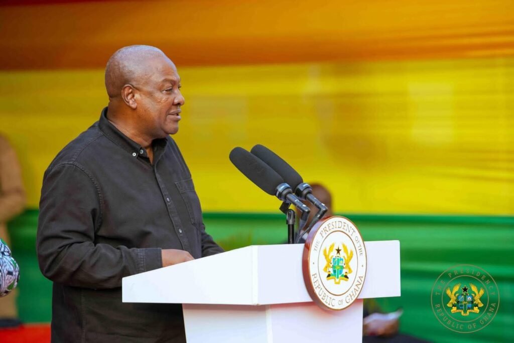 Accept postings to underserved areas - President Mahama urges health workers Accept postings to underserved areas - President Mahama urges health workers