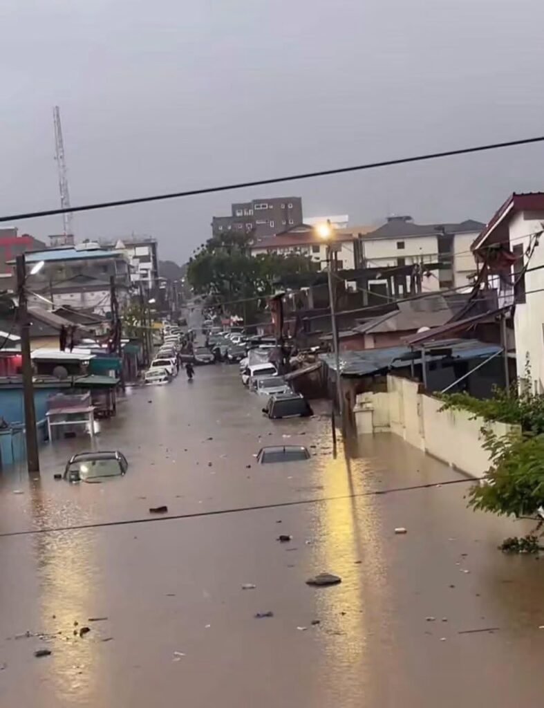 Heavy rains flood parts of Accra, disrupt traffic and leave commuters stranded